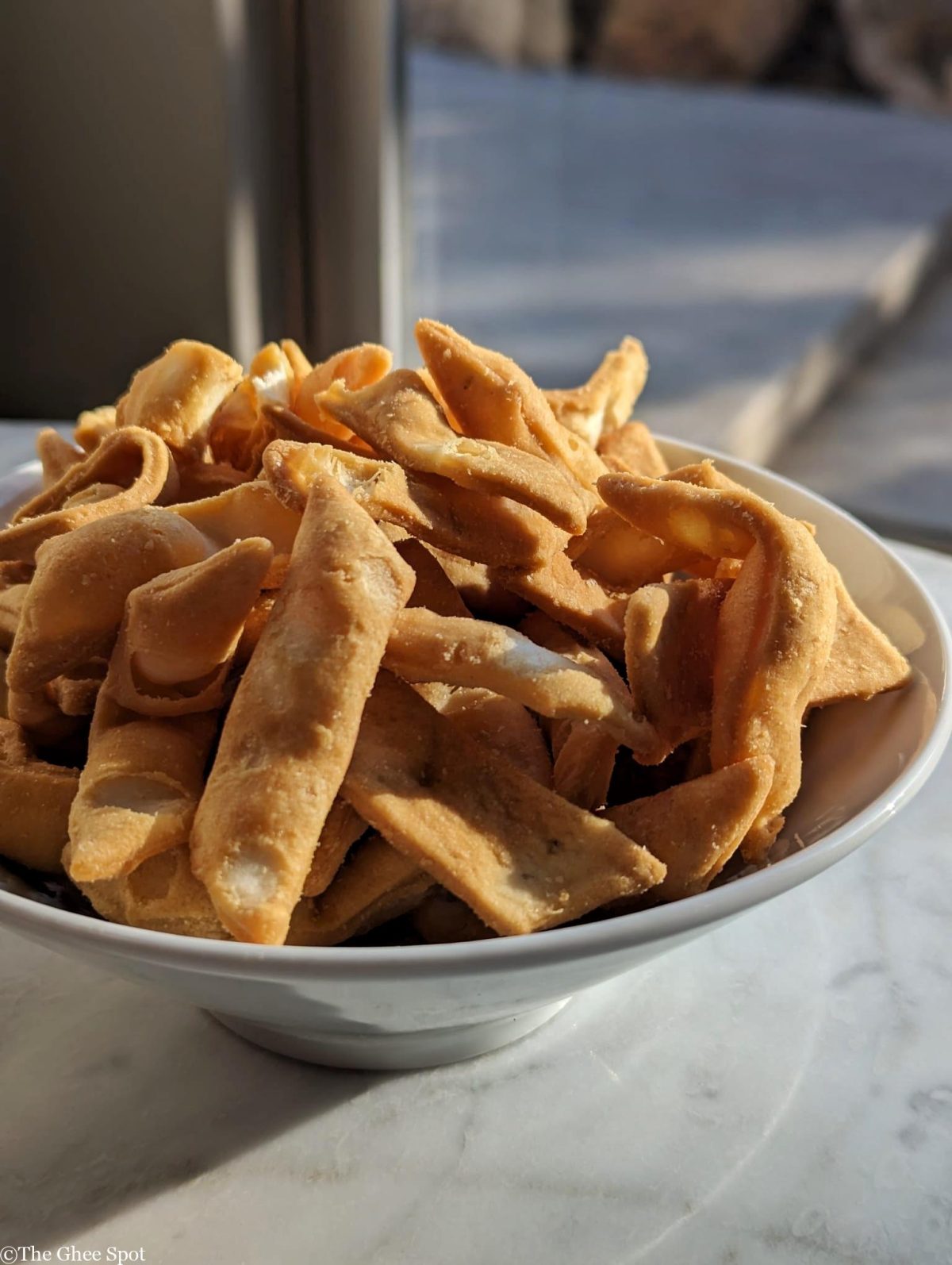 Crisp fried papdi