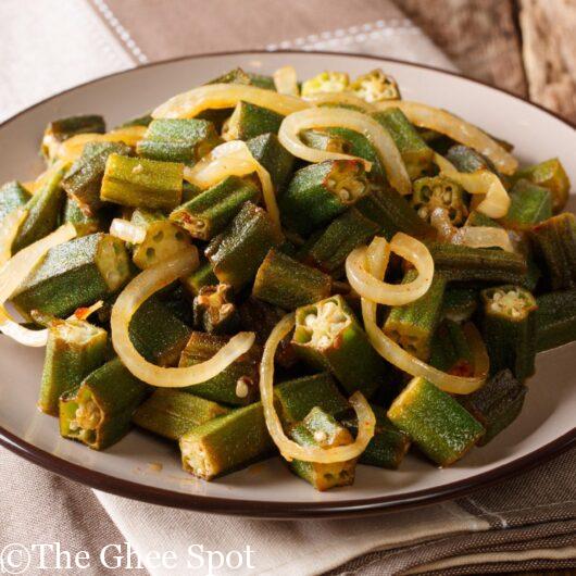 Fried bhindi with onions