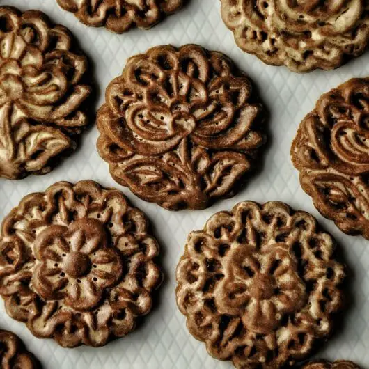 Spiced gingerbread cookies with rum glaze