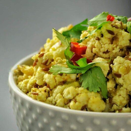 Savory paneer sauteed with onion, ginger, herbs, and spices.