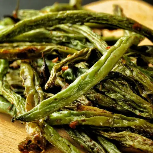 Delicious, crisp, and savory air fryer green beans