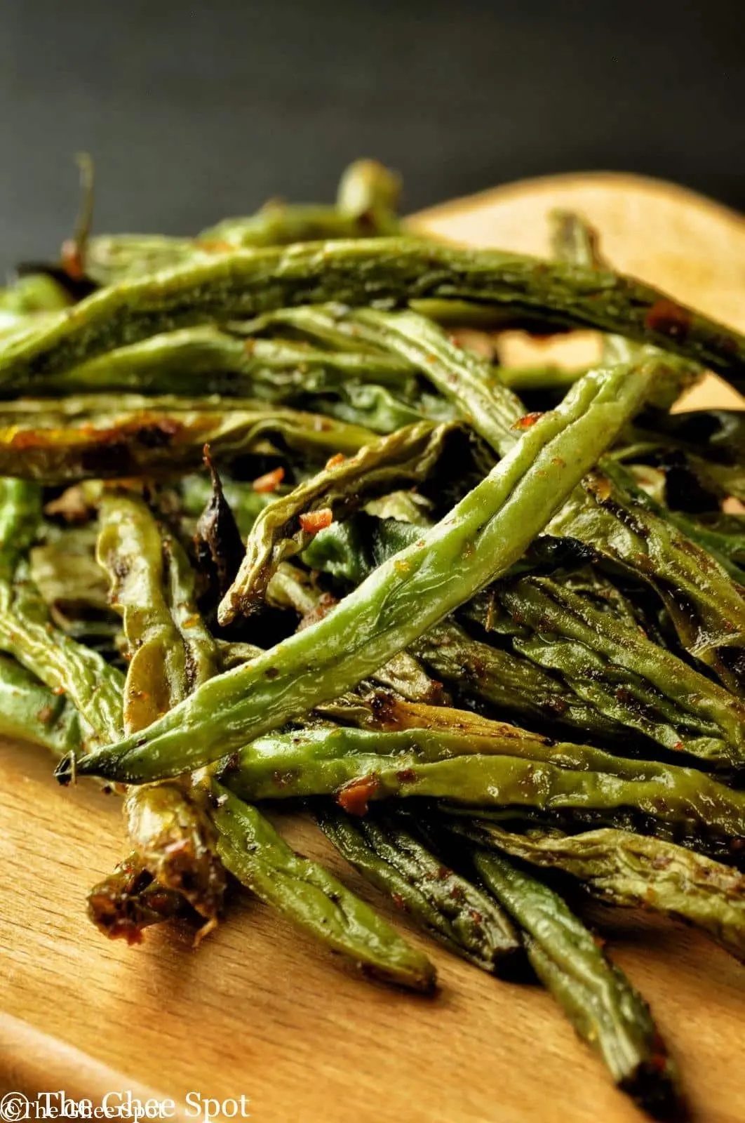 Delicious, crisp, and savory air fryer green beans